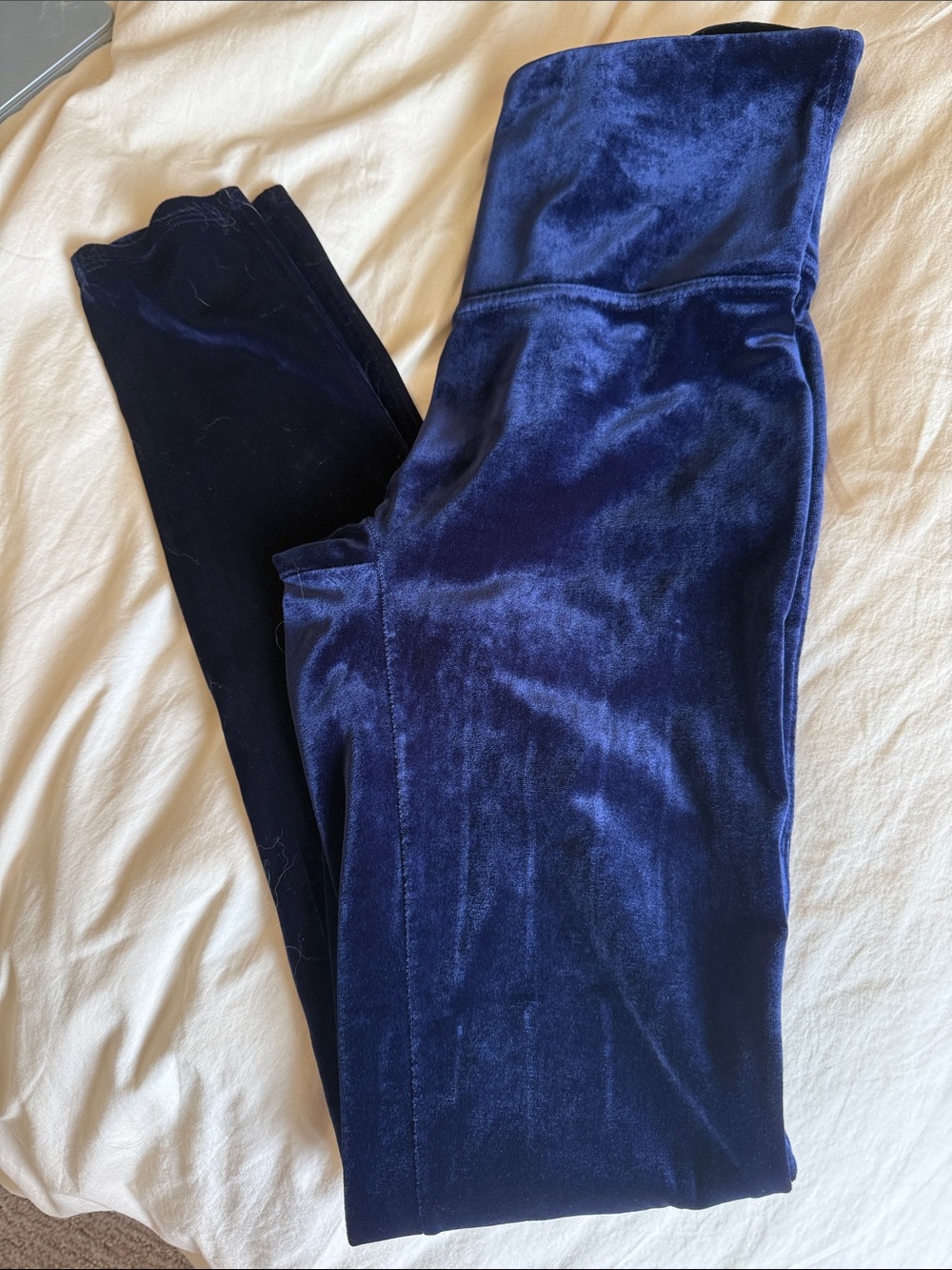 SPANX Velvet High-Rise Leggings in Navy